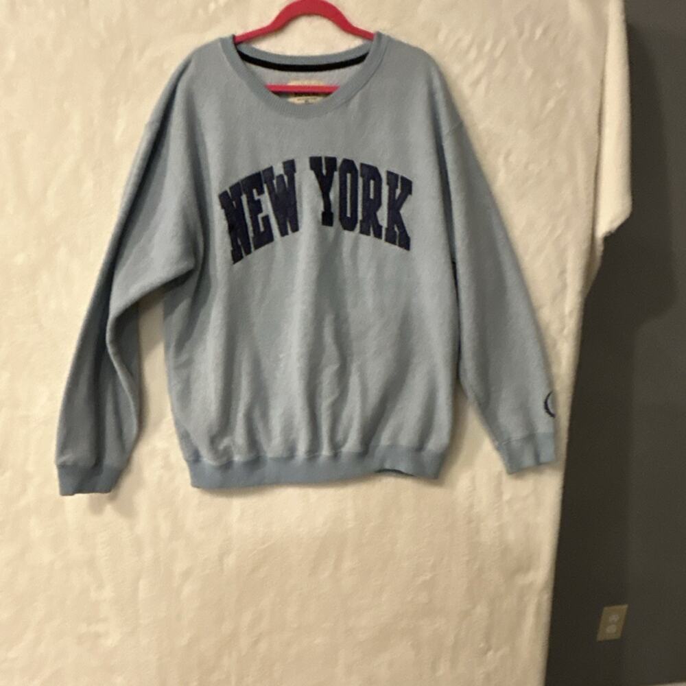 New York Popular XL Light Blue Pullover Sweatshirt Cotton Polyester Logo